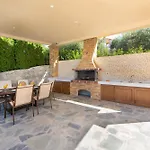 Vlasis' Eden - Islander's Collection Villa