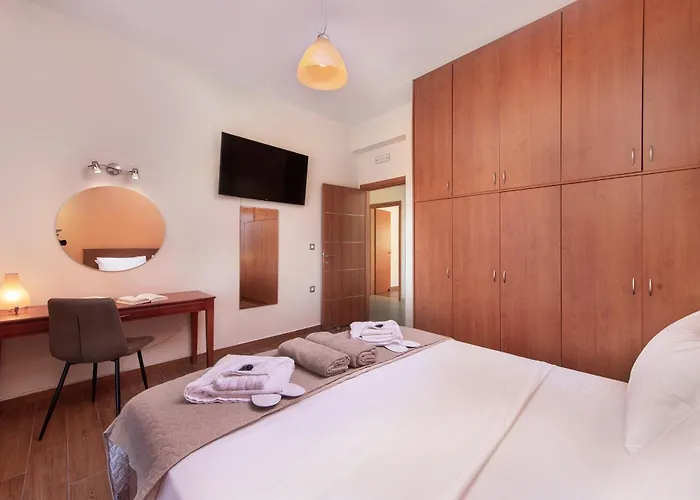 Vlasis' Eden - Islander's Collection Sálakos