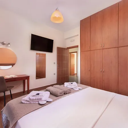 Vlasis' Eden Salakos