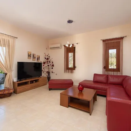 Vlasis' Eden Salakos