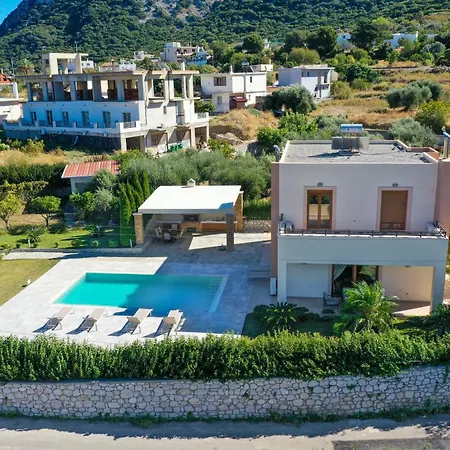 Vlasis' Eden Villa *